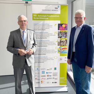 Prof. Kapischke mit Bundestagsabgeordneten Artur Auernhammer