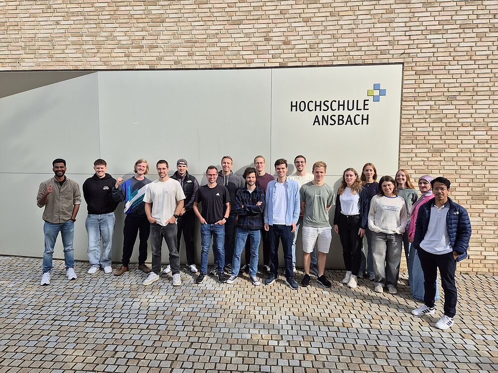 Die Hochschule Ansbach begrüßt die neuen Studierenden des kooperativen Studiengangs Energiemanagement und Energietechnik