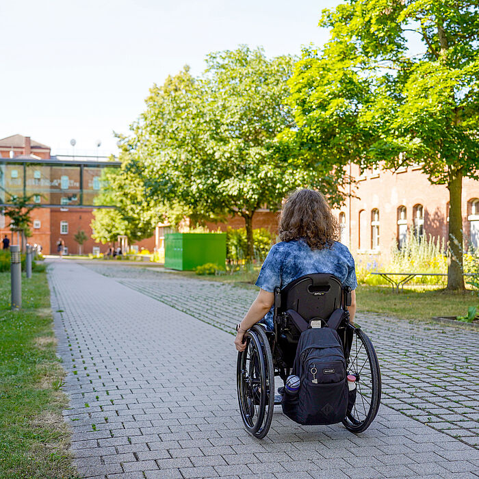 Kachel: Studieren mit Beeintraechtigung