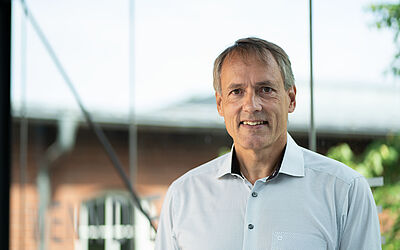 Prof. Dr. (University of Phoenix) Bernd Heesen