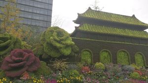 China Kompetenzzentrum, Hochschule Ansbach, bewachsener Tempel, Hangzhou, Studienexkursionen, touristische Sehenswürdigkeiten, Tempel, Besichtigung, Ausflug, Kultur,