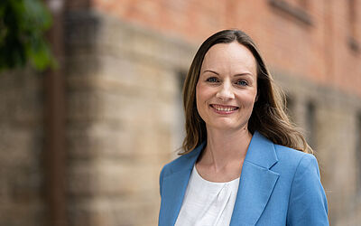 Prof. Dr. Sarah Schöllhammer