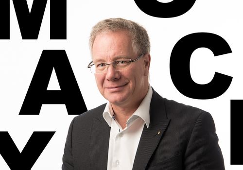 Prof. Dr. Constantin May – 