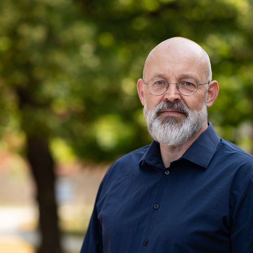 Prof. Michael Leuthner – Professor für Multimedia und Kommunikation (MUK), Digital Learning (DL), Ressortjournalismus (RJO), Visualisierung und Interaktion in digitalen Medien (VIS)