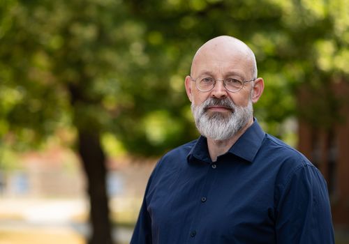 Prof. Michael Leuthner – Professor Multimedia und Kommunikation (MUK)