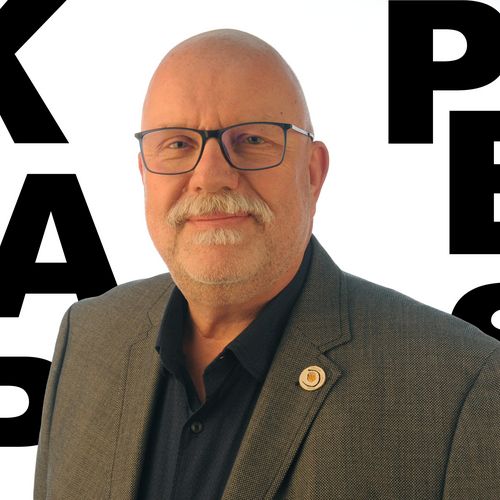 Ralph-Peter Kappestein – Leiter Studierendenservice der School of Business and Technology (SBT)
