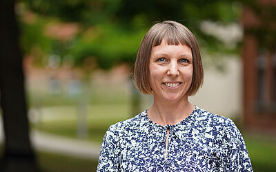 Dr. Anne Kathrin Buhmann