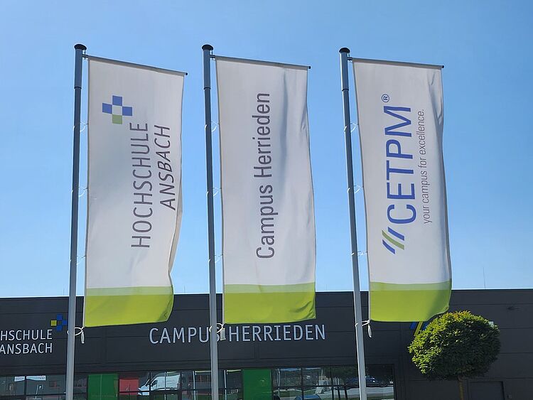 Campus Fahnen CETPM