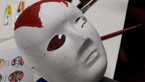 China Kompetenzzentrum, Hochschule Ansbach, Workshop, Maske, Basteln, Bemalen, Kultur 