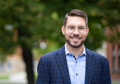 Prof. Dr. Simon Gollisch – Professor Angewandte Wirtschafts- und Medienpsychologie (AWM)