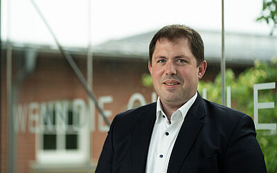 Prof. Dr. Alexander Buchele