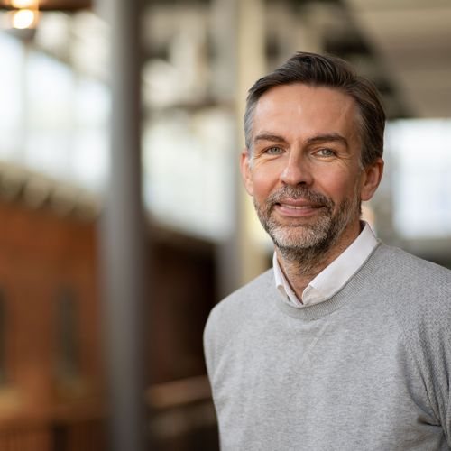 Prof. Dr.-Ing. Lukas Prasol – Professor Künstliche Intelligenz und kognitive Systeme (KIK)