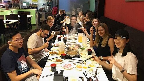 China Kompetenzzentrum, Hochschule Ansbach, Hot Pot, Essen, Restaurant, Gruppenfoto, Kultur